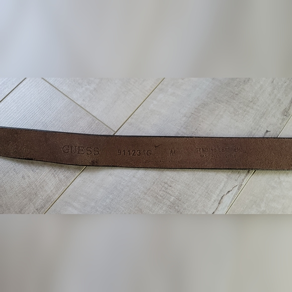 SALE M Genuine Leather Guess Belt Gold Hardware Sz M - Picture 12 of 16